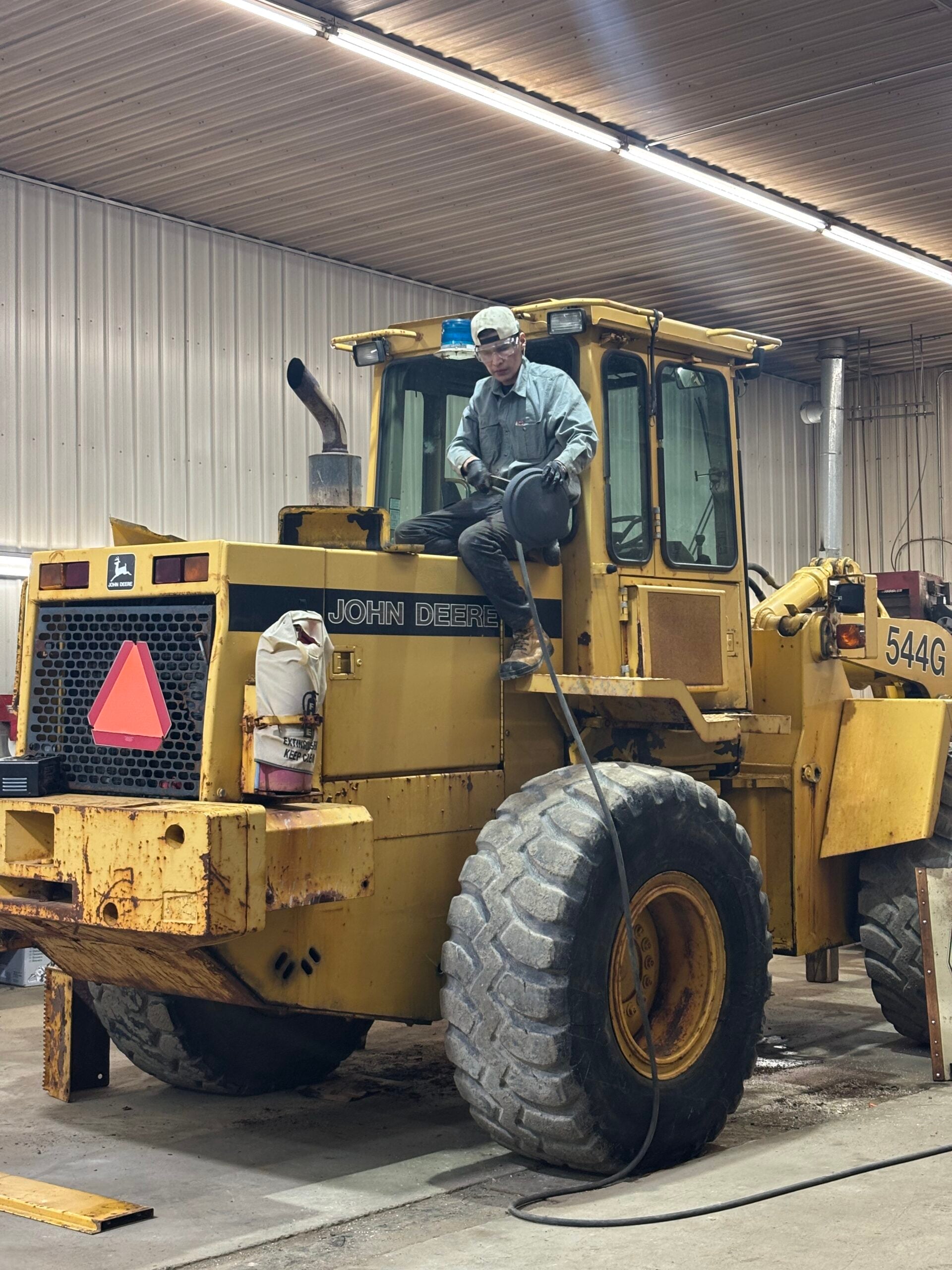 Niiwin Wendaanimok trades training Heavy Duty Equipment Technician